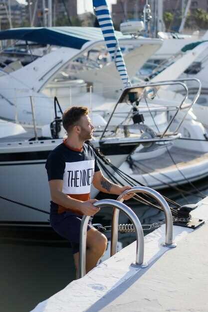 Safety Gear That Every Boater Should Carry